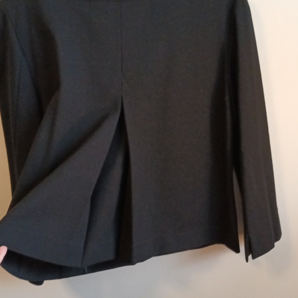 Ann Taylor cropped blazer - Picture 7 of 9
